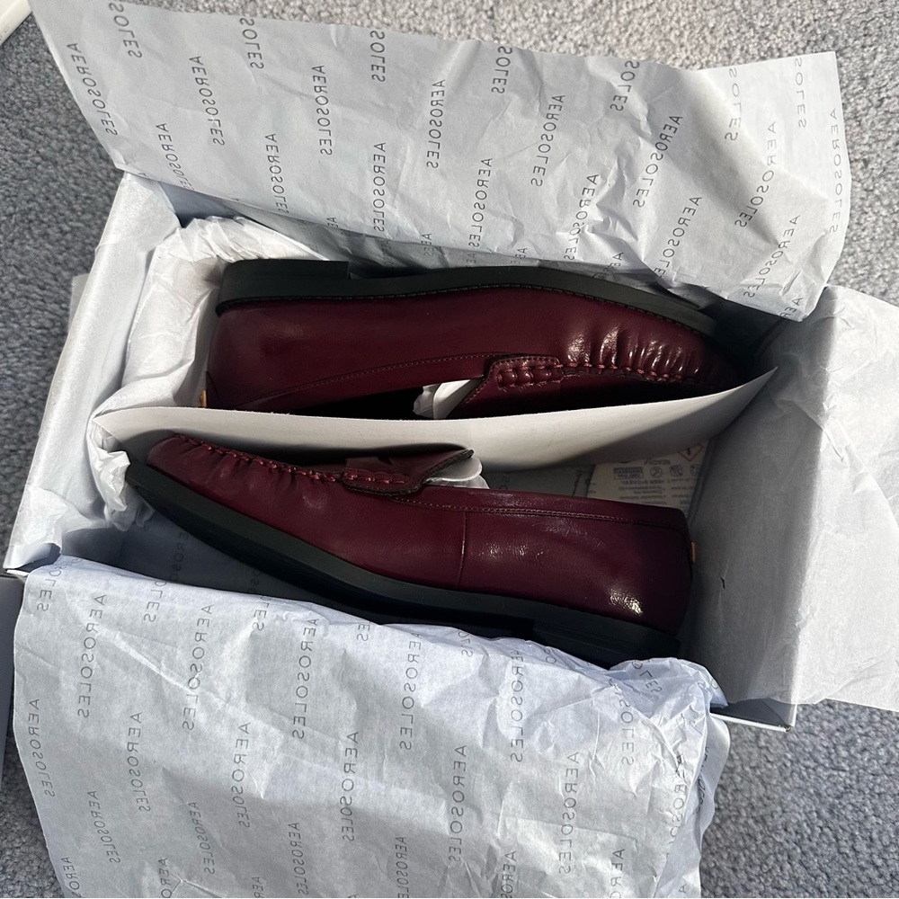 Vegan Burgundy Loafers - Picture 6 of 7
